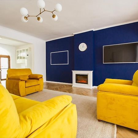 Rya Residence Орадеа Екстериор снимка