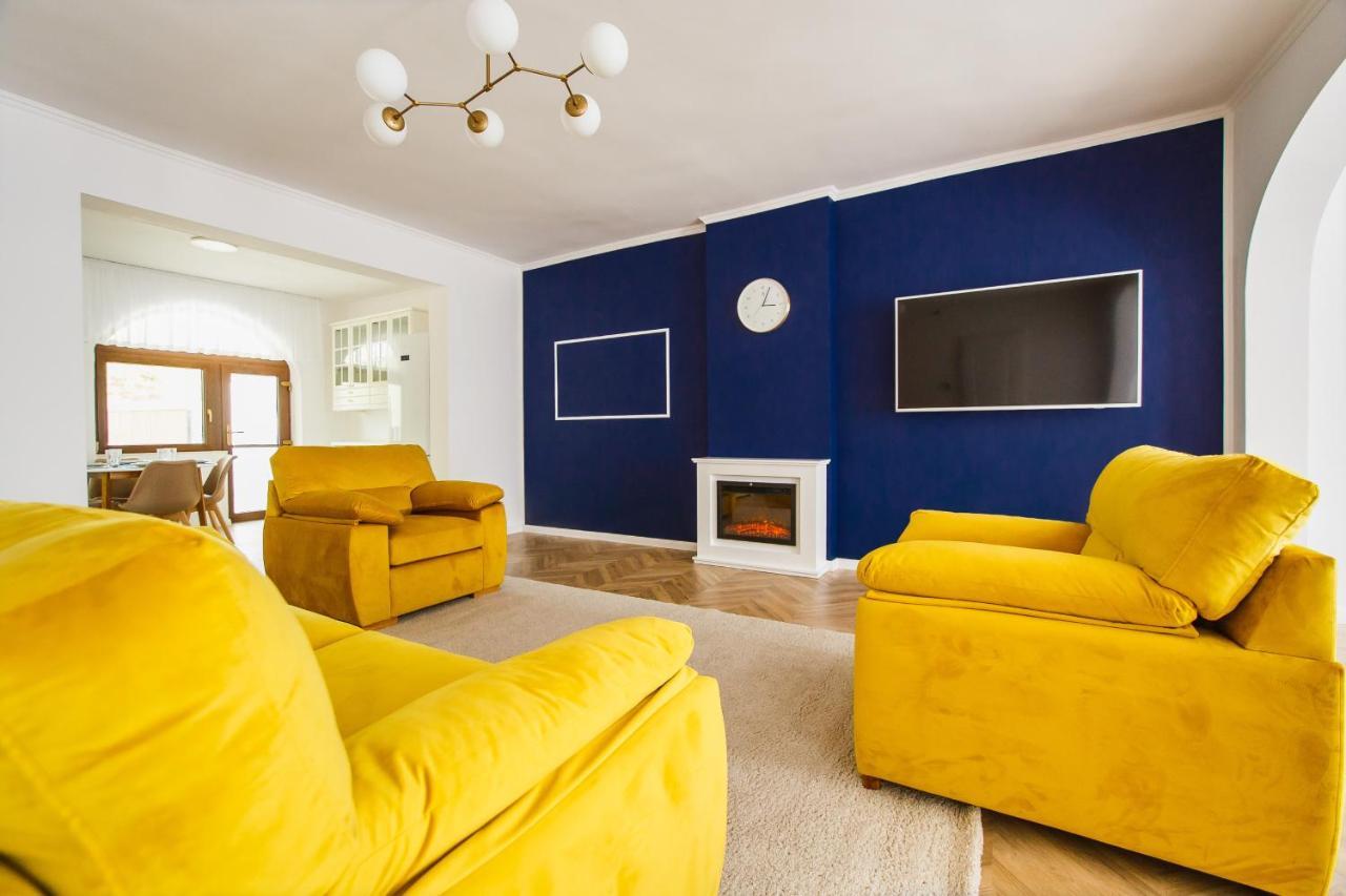 Rya Residence Орадеа Екстериор снимка