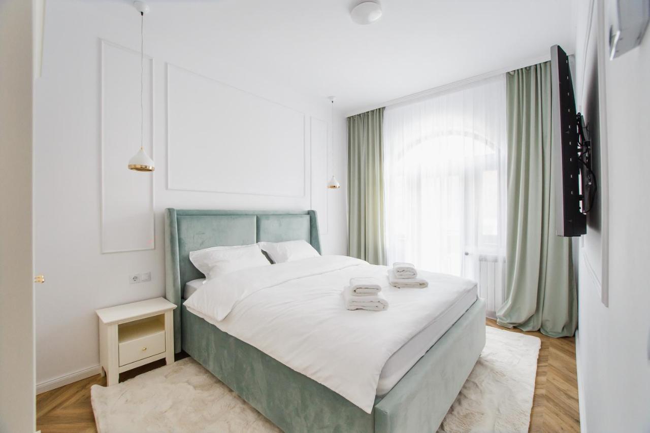 Rya Residence Орадеа Екстериор снимка