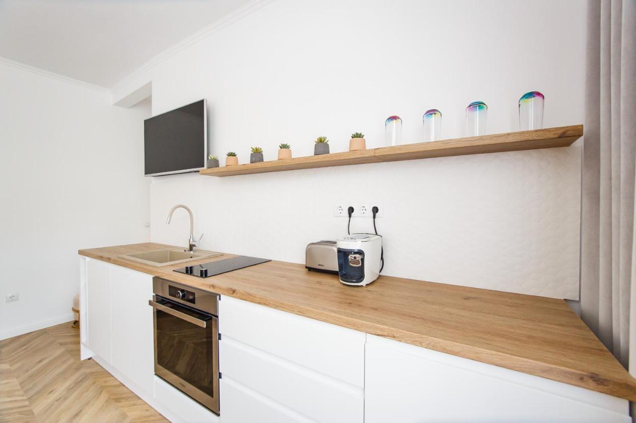 Rya Residence Орадеа Екстериор снимка