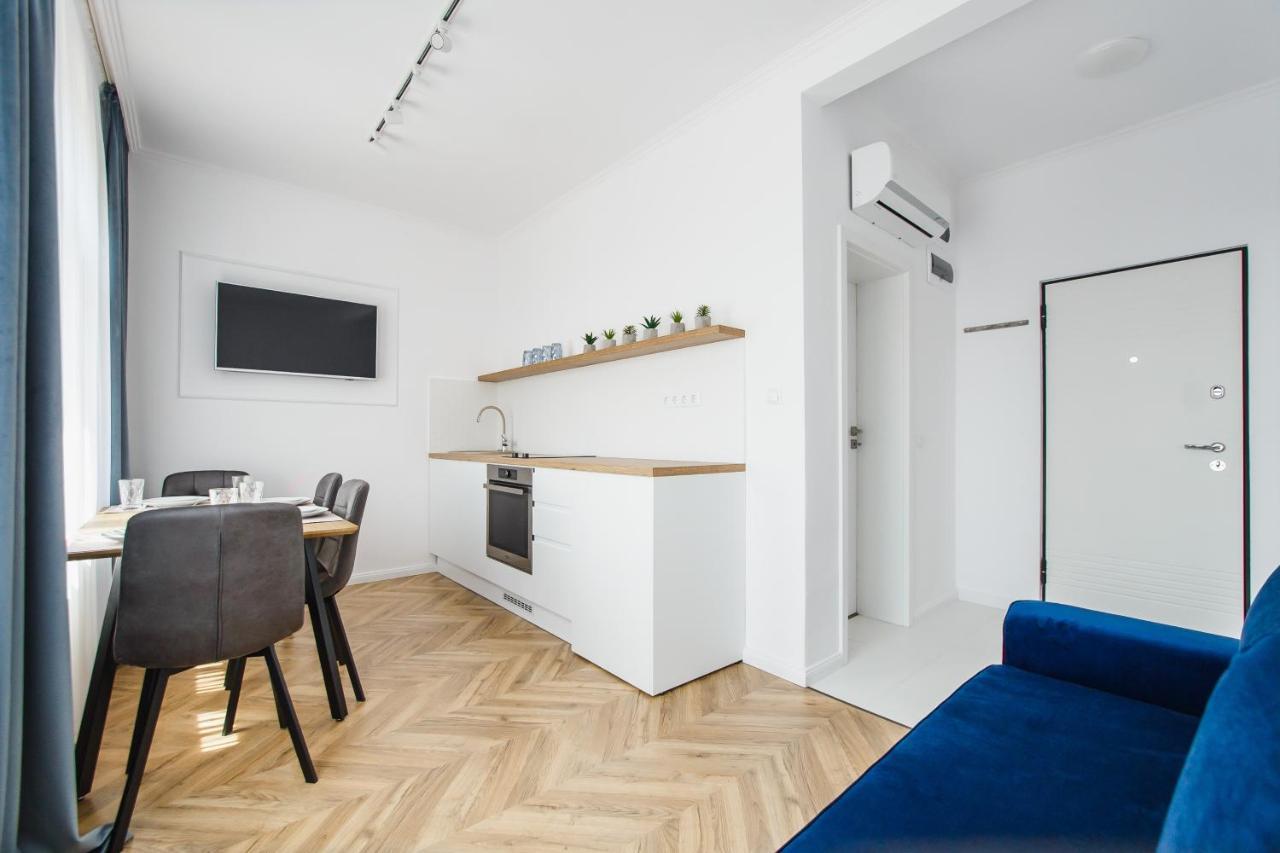 Rya Residence Орадеа Екстериор снимка