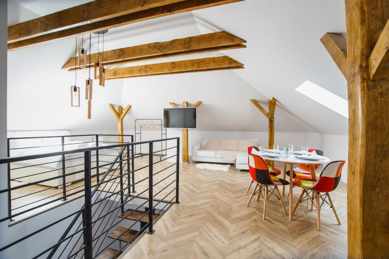 Rya Residence Орадеа Екстериор снимка
