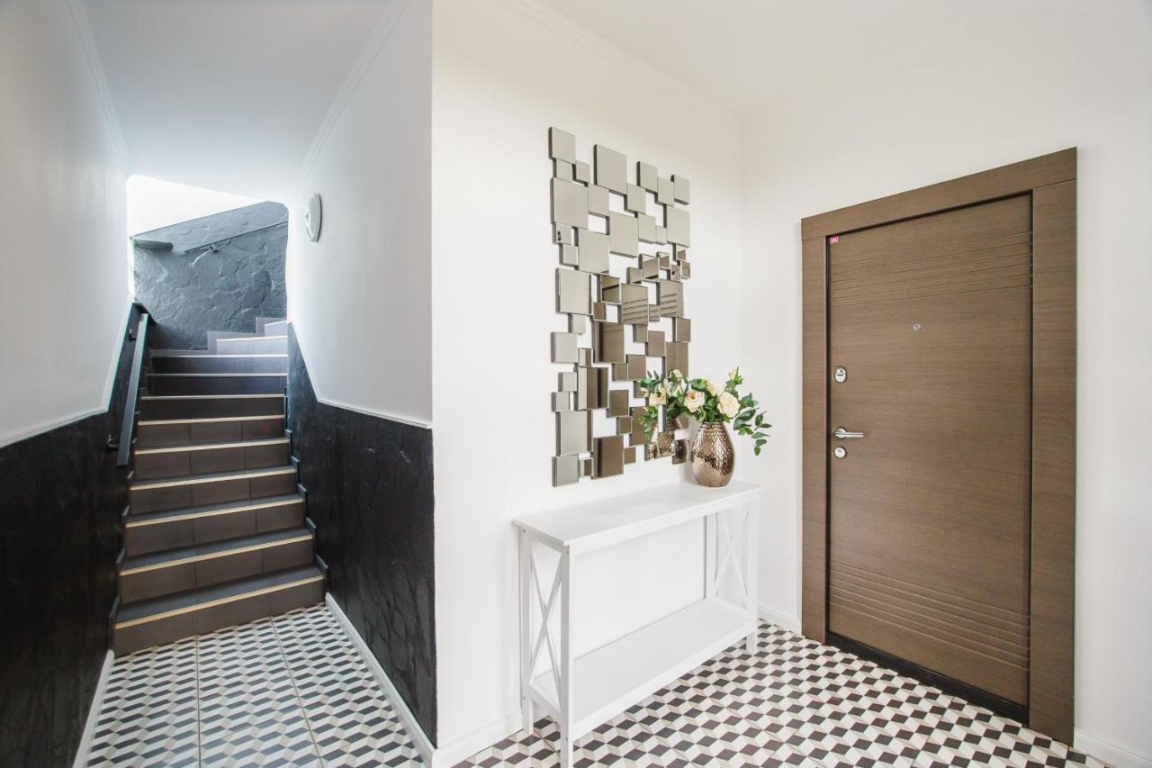 Rya Residence Орадеа Екстериор снимка